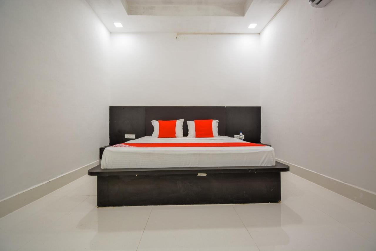 Oyo 43505 Hotel The White House Hisār Exterior foto